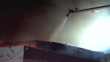 Hadımköy'de Fabrika Yangını