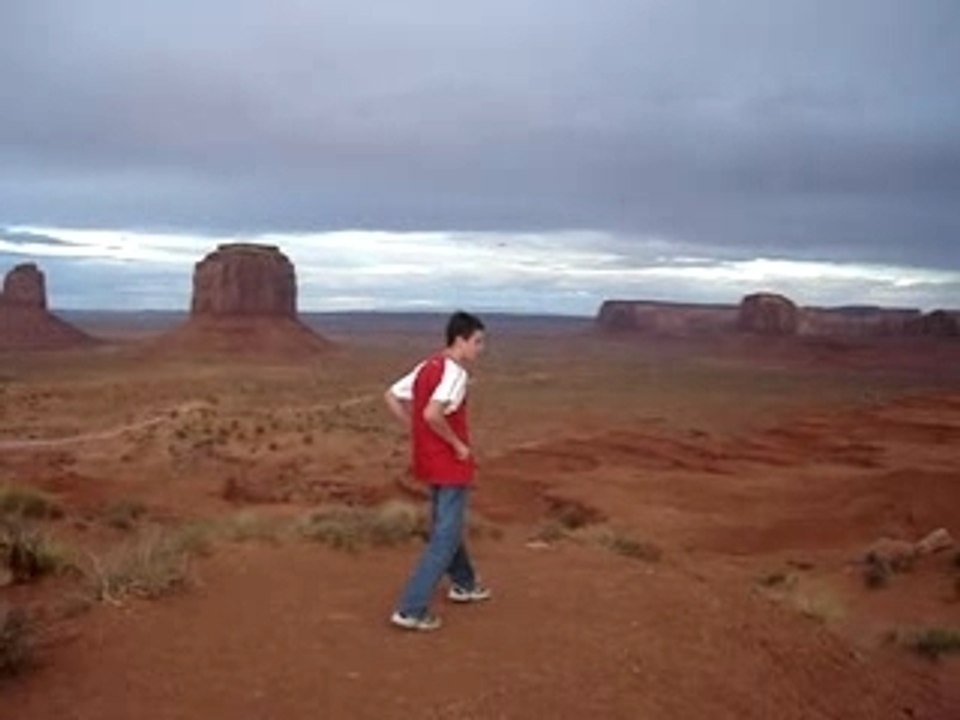 maxcgb40 salto arriere sans élan en arizona monument valley