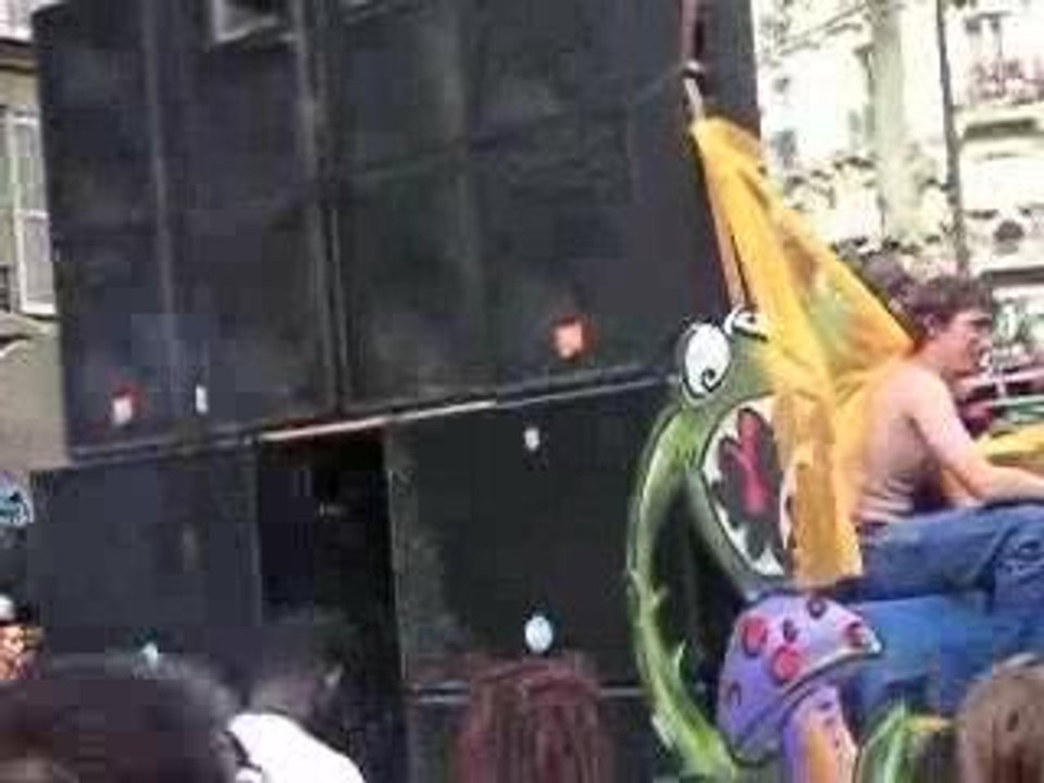 tekno parade char skysophrenes 2004