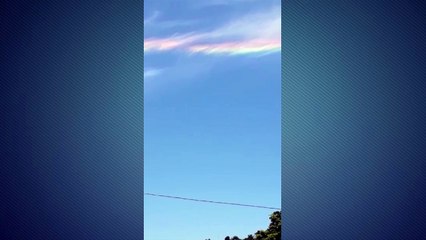 Nuvem colorida no céu de Cascavel chama a atenção de internautas