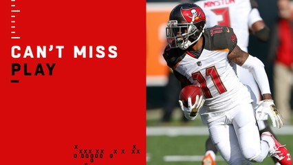 Can't-Miss Play: D-Jax breaks Jerry Rice's record with 60-yard TD