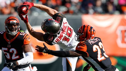 Adam Humphries gets UP to snag tough catch
