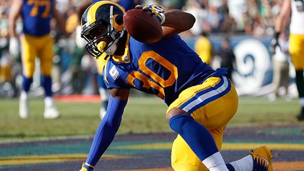 Gurley converts two-point attempt with catch