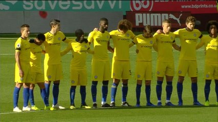 Chelsea Dan Burnley Mengheningkan Cipta Atas Tragedi Jatuhnya Helikopter Leicester