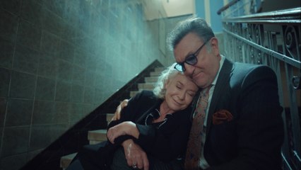 İstanbullu Gelin 59. Bölüm - Eylem Aktaş - Yüreğimden Tut