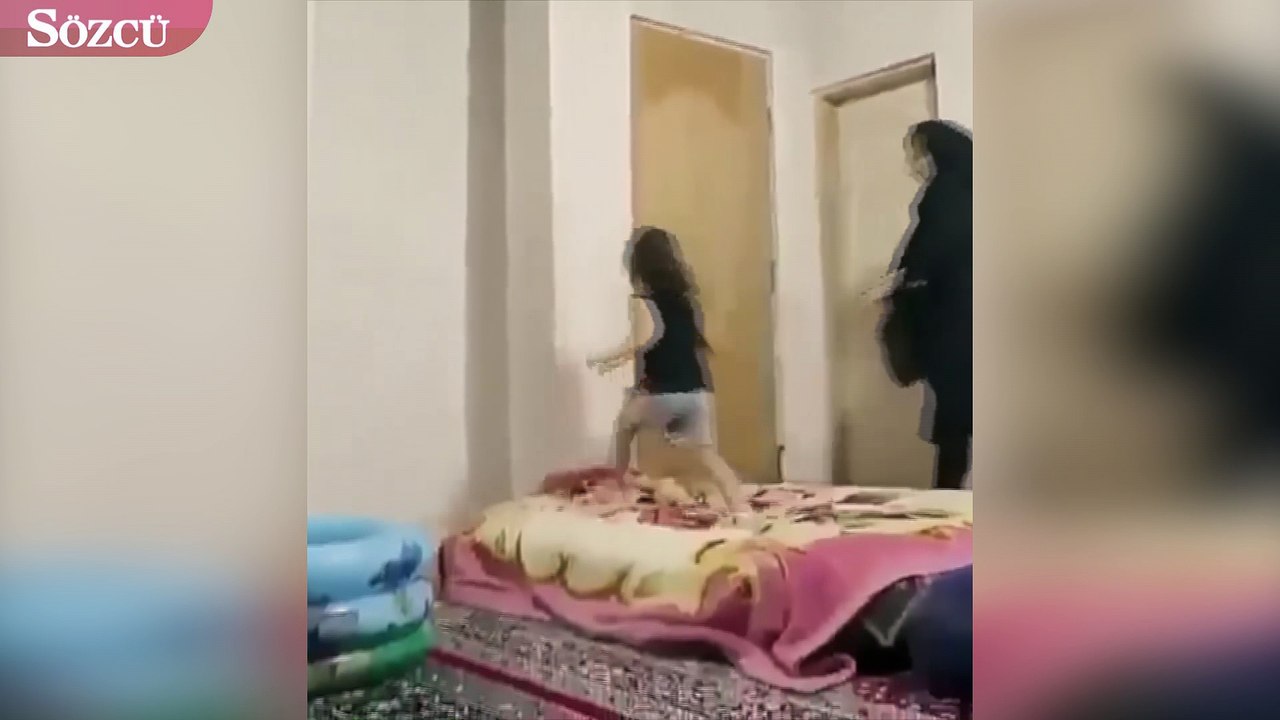 Küçük kız izleyenleri hayrete düşürüyor