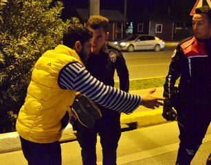 Kazada Ölen Arkadaşının Başında Ayakkabılarıyla Gözyaşı Döktü