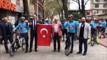 5 günde 400 kilometre pedal çevirip Ankara'ya çıkarma yaptılar