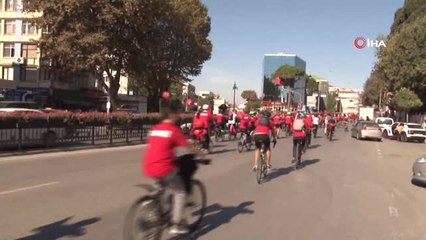 Klasik Otomobillerden "Yaşasın Cumhuriyet" Konvoyu