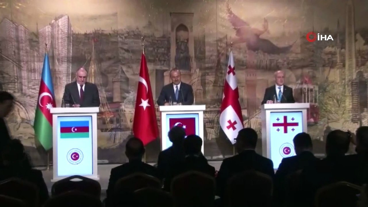 Dışişleri Bakanı Çavuşoğlu: 'Bakü-Tiflis-Kars demiryolu projesi esasen kuşak ve yol projesine entegre edilerek modern ipek yolu projesinin çok önemli bir ayağı olacaktır'