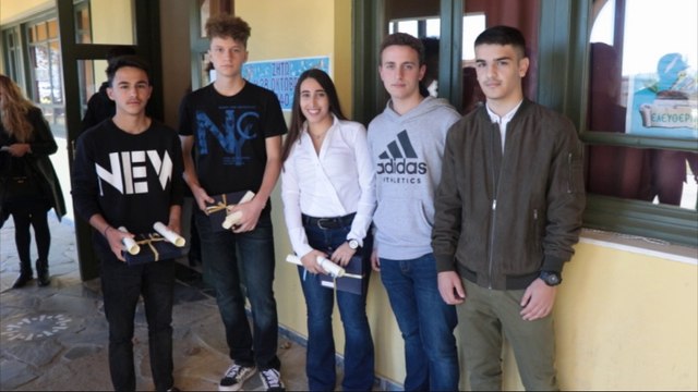 Γιορτή για την 28η Οκτωβρίου στην Αμφίκλεια. Τίμησε τους καλύτερους το Πολυκατάστημα Πολιτικός