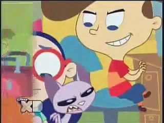 Kid Vs Kat 2-44-2 - un gato extraño en un tren