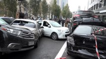 Acidente dramático em Kiev destrói 19 carros