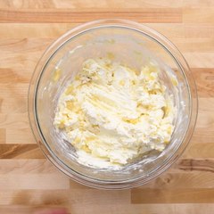 How to Make No-bake Banana Cheesecake Bites