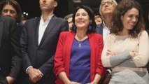 Candidata oficialista celebra sondeos que le dan victoria en Georgia a la espera de datos oficiales