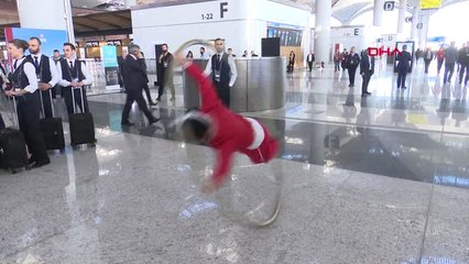 Ünlü İsimler Yeni Havalimanı Açılış Törenine Geldi 2