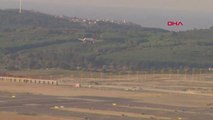 Erdoğan'ın Uçağı Yeni Havalimanına İndi