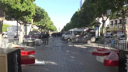 Tunus'ta Bir Kadın Üzerindeki Bombayı İnfilak Ettirdi (2)