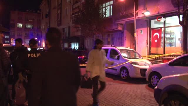 Alzheimer Hastası Babasını Rehin Aldı, Polise Ateş Açtı