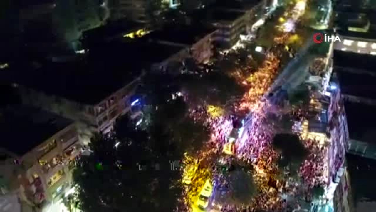 Kadıköylüler 'Cumhuriyet Yürüyüşünde Buluştu