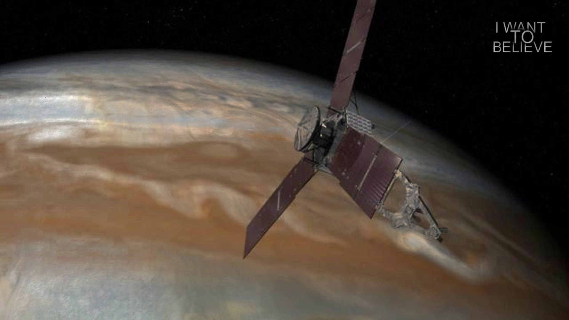⁣Green artifact in orbit of Jupiter