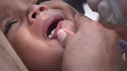 美, 軍병력 5,200명 배치... "캐러밴 어린이 2천 명 위기" / YTN