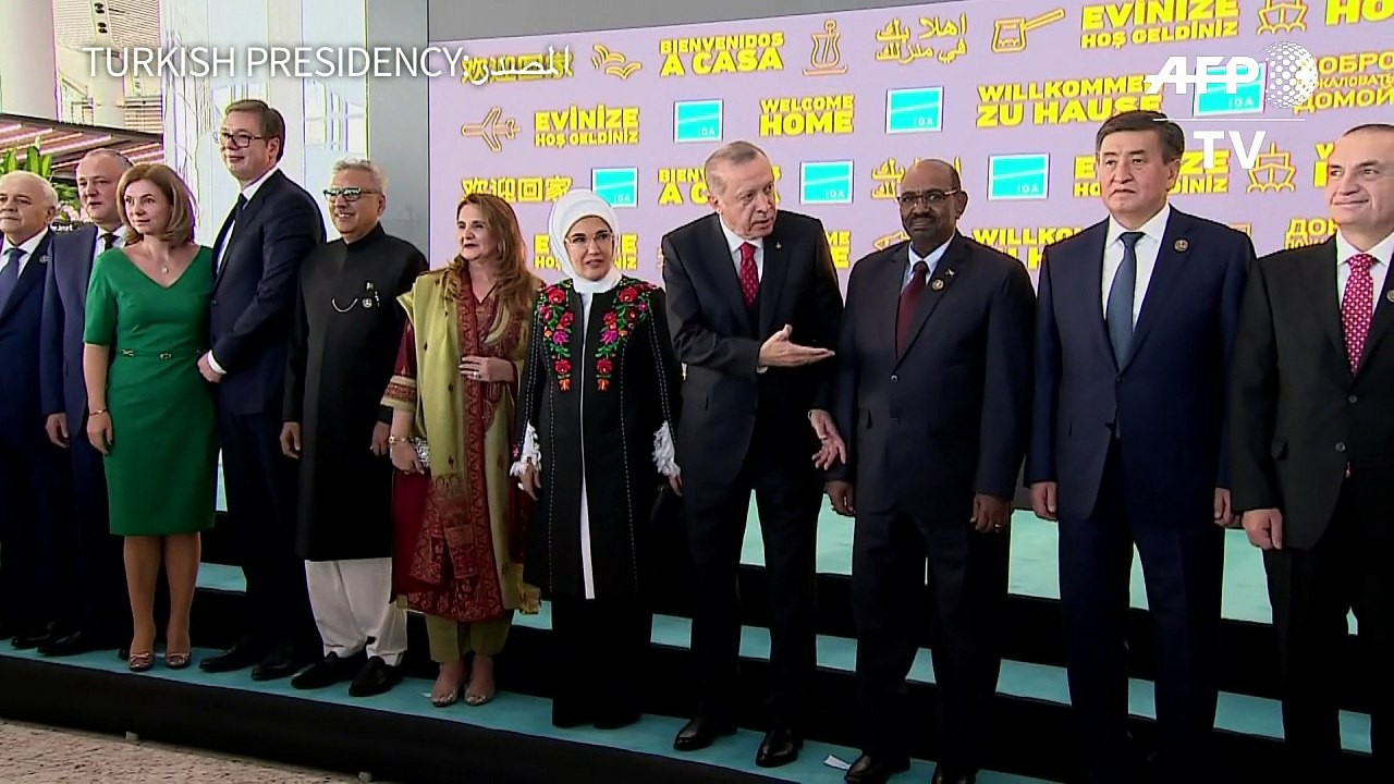 الرئيس التركي رجب طيب اردوغان يفتتح مطارا جديدا في اسطنبول