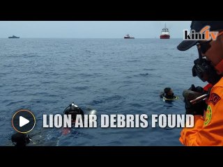 Lion Air: Debris, body parts found
