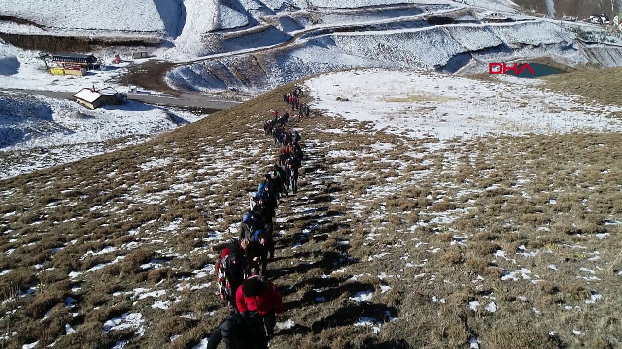 Palandöken’in zirvesine ‘Cumhuriyet Tırmanışı’