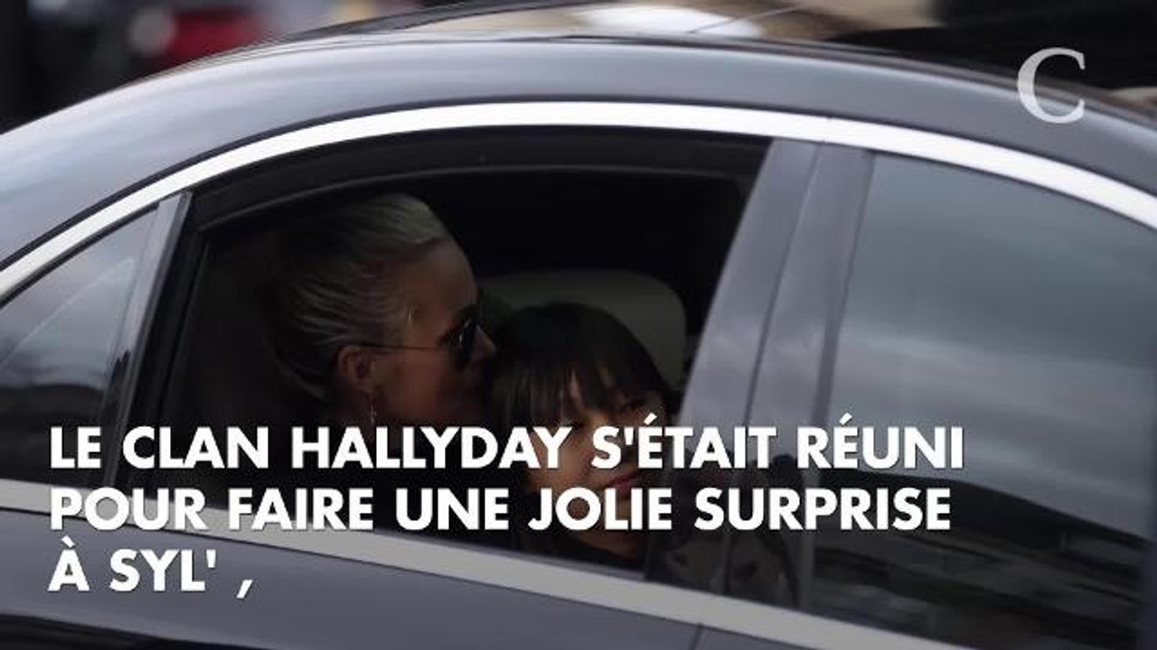 PHOTOS. Laeticia Hallyday, Jade et Joy font la...