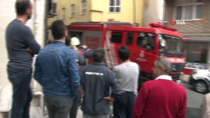 - Seyrantepe'de bir camide yangın çıktı. Bölgeye çok sayıda itfaiye ekibi sevk edildi. İtfaiyenin yangına müdahalesi sürüyor