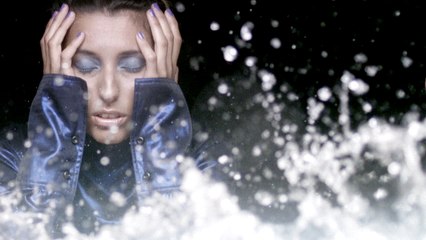 Julia Lenti - Illogico