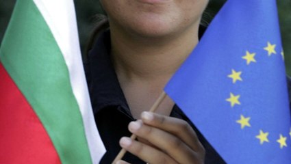 Bulgaristan'da 'Sahte Pasaport Çetesine' Operasyon: 5.600 Dolara Vatandaşlık Satmakla Suçlanıyorlar