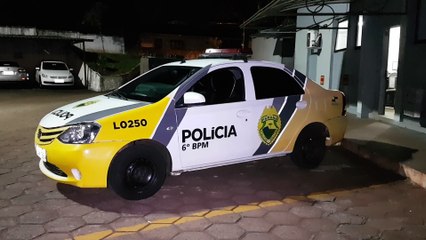 Ladrões vão para a UPA com carro furtado