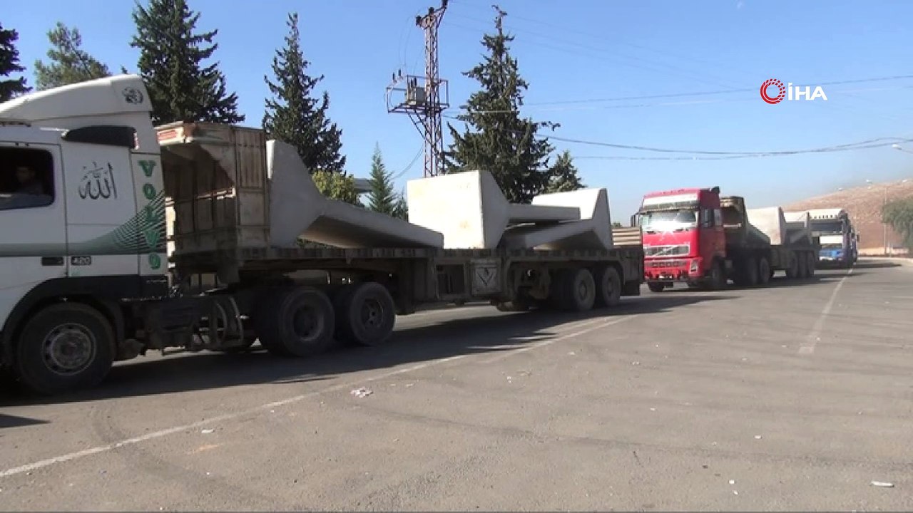 İdlib'e beton blok sevkiyatı