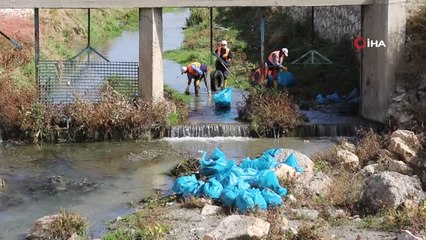 Van Gölü'ne Dökülen Dereler Temizleniyor