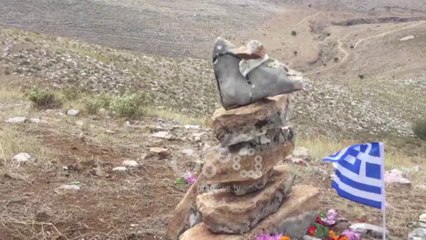 Ora News sjell çfarë ndodh në Bularat: Vihet flamuri grek pranë vendit ku u vra Kostandin Kaçifas
