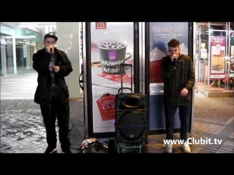 Human Beat Boxers ChonkyBeatz and Crumpets BeatBox in Leeds