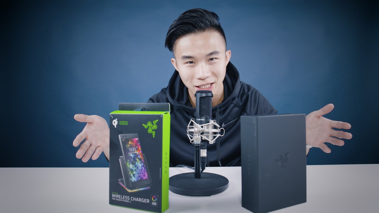 ASMR unboxing the Razer Phone 2 and wireless charger