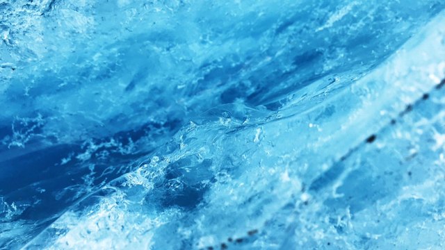 This Strange Form of Ice Grows at Over 1,000 Miles Per Hour