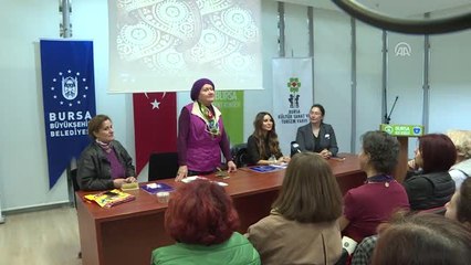 Azerbaycanlı Ressam Çizim Tekniklerini Paylaştı