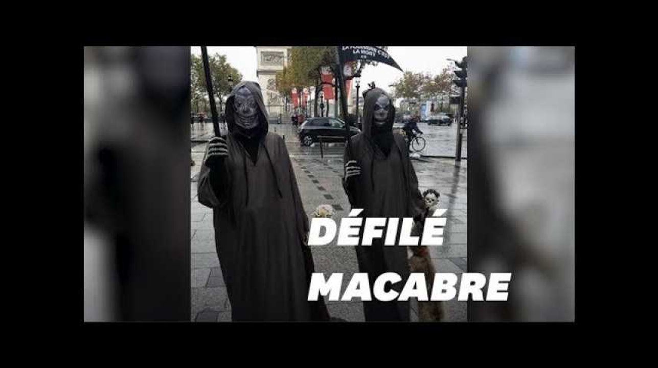 Ces faucheuses défilent sur les Champs-Élysées contre la fourrure