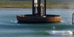 Une énorme machine à vagues installée au milieu d’un lac en Australie