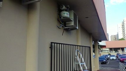 Princípio de incêndio mobiliza Bombeiros a Centro Comercial