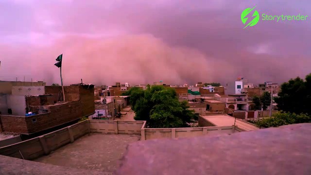 Un tempête de sable fait disparaitre une ville du pakistan dans un nuage impressionnant