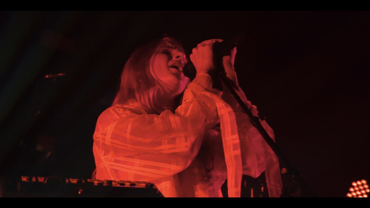 Vera Blue Fingertips video Dailymotion