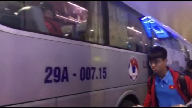 Những hình ảnh đầu tiên của Đình Trọng, Duy Mạnh, Đức Huy và các đồng đội trong ngày trở về của ĐTVN