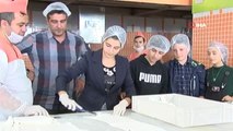 Romanyalı Öğrenciler Afyon Lokumu Yaptı