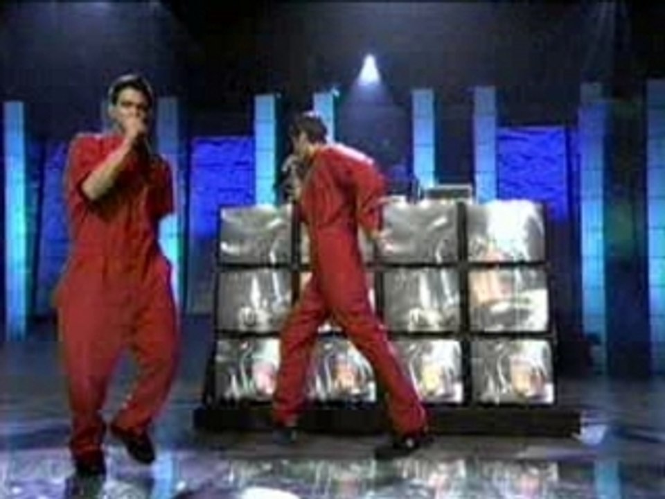 Beastie Boys - 3 MCs, Intergalactic