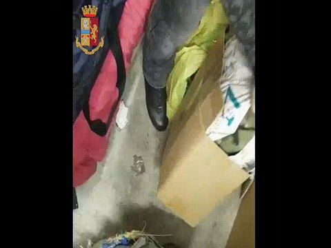 Ostia, blitz della polizia. Sequestrate armi e droga. Lo stupefacente controllato tramite Gps